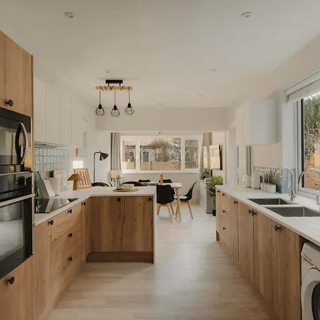 Hébergement de vacances Spacious Five Bedroom House With Garden Bristol